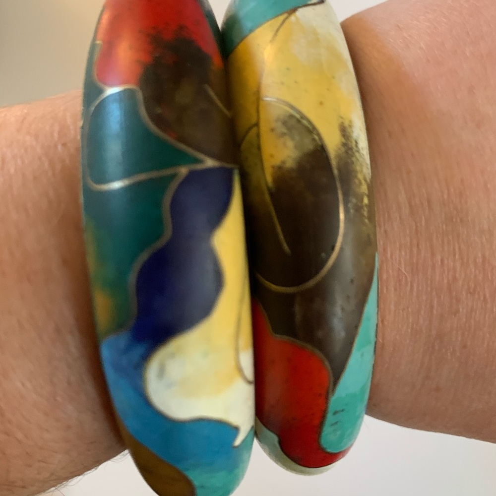 Gorgeous bangles and earring set - Picture 4 of 6